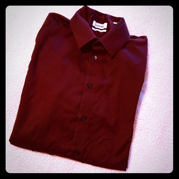 green emerald velvet dress Amazon.com: Calvin Klein Slim Fit Performance Dress Shirt Burgundy :  Clothing, Shoes & Jewelry main image 0